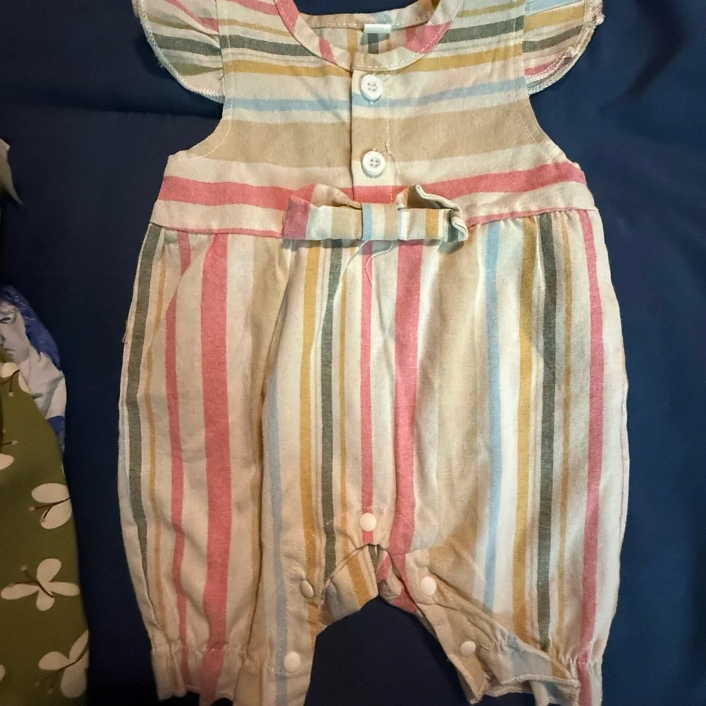 Assorted Baby Rompers - Picture 4 of 6